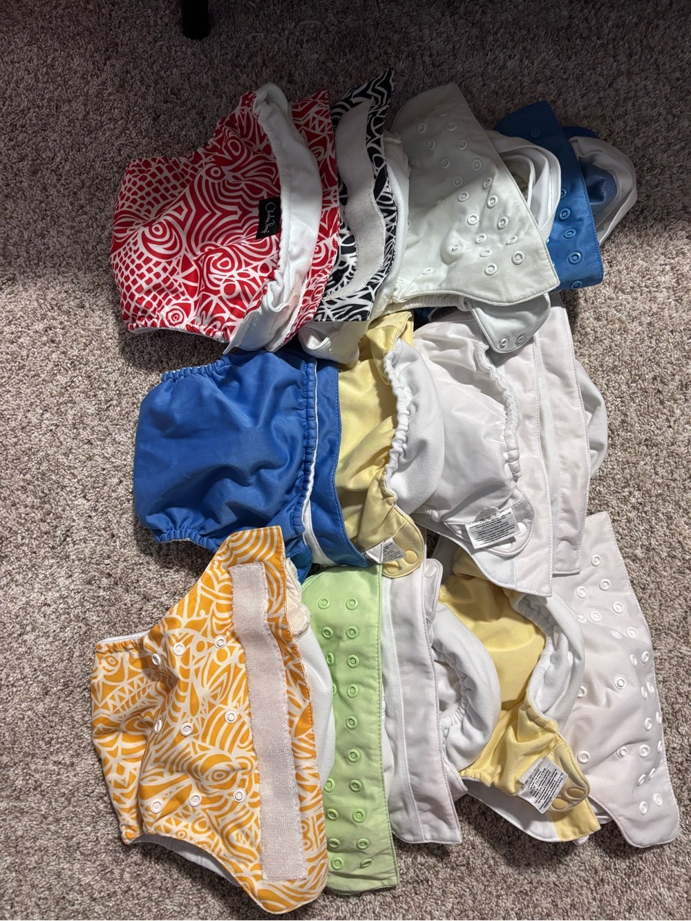 Multi-Color Reusable Cloth Diaper Set for Kids - Picture 3 of 6